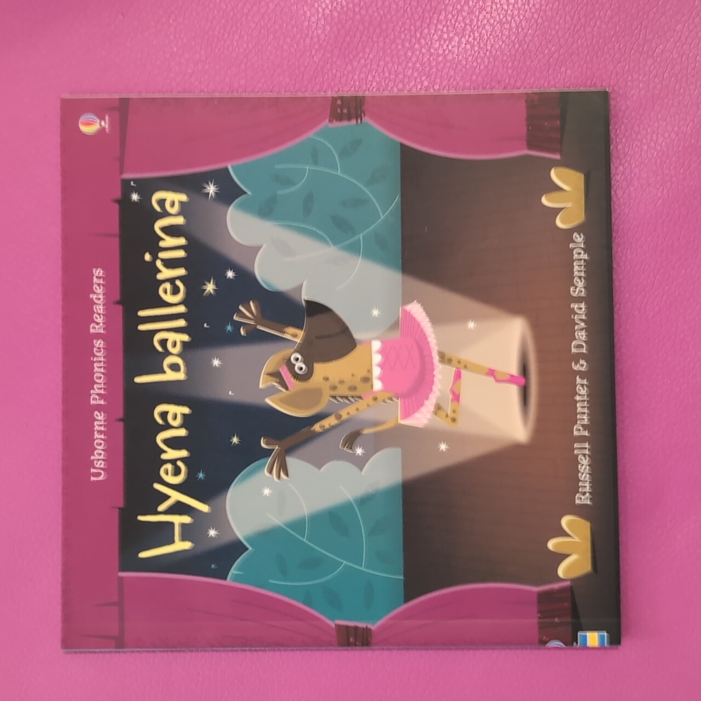 Usborne Mini Phonics Readers Hyena Ballerina And Croc Gets A Shock - Picture 2 of 5